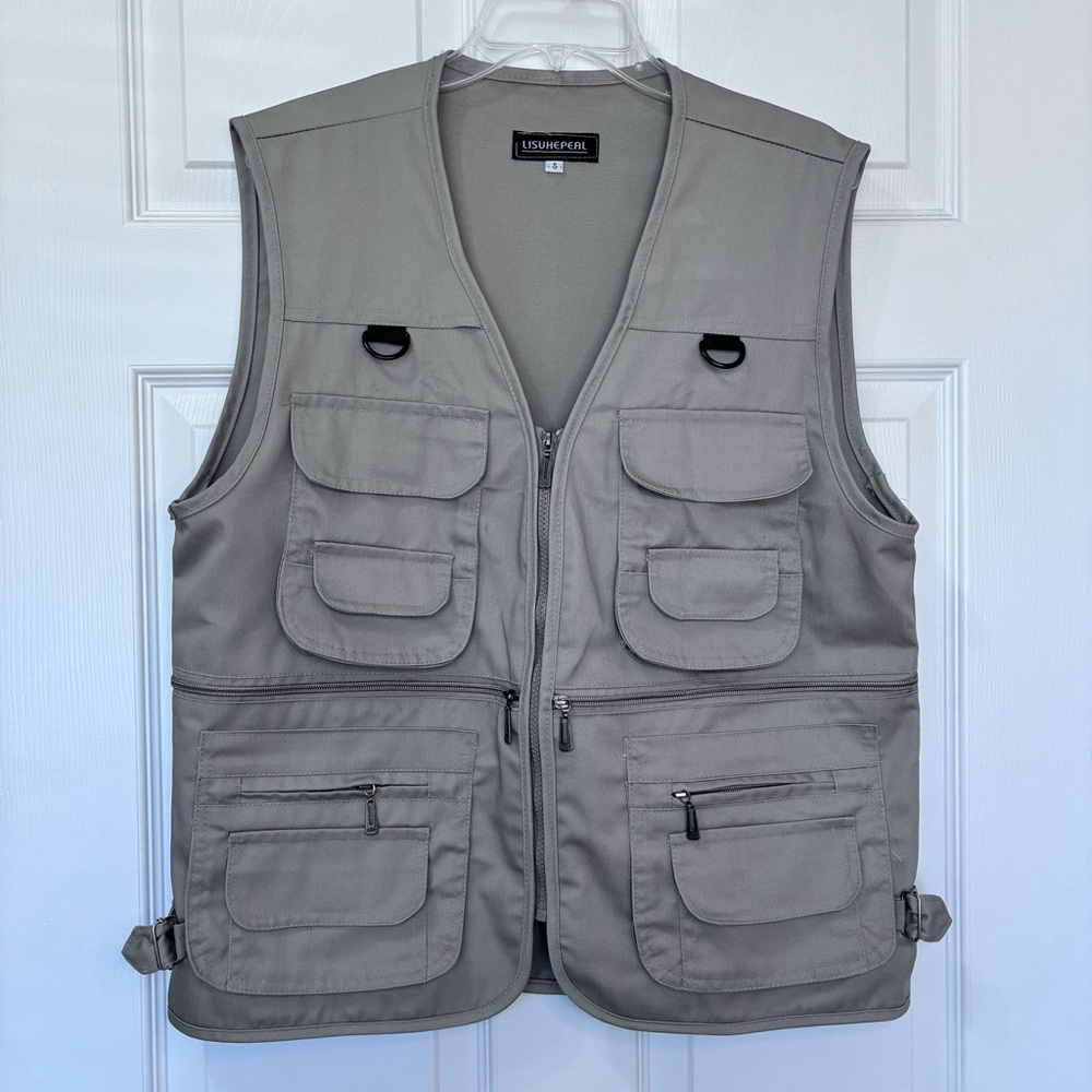 LISUHEPEAL 12 Pocket Fishing Vest Unisex Small Beige D Rings Hunting Outdoor
